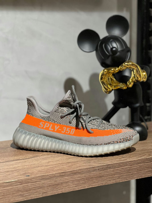 ZAPATO YZY BELUGA