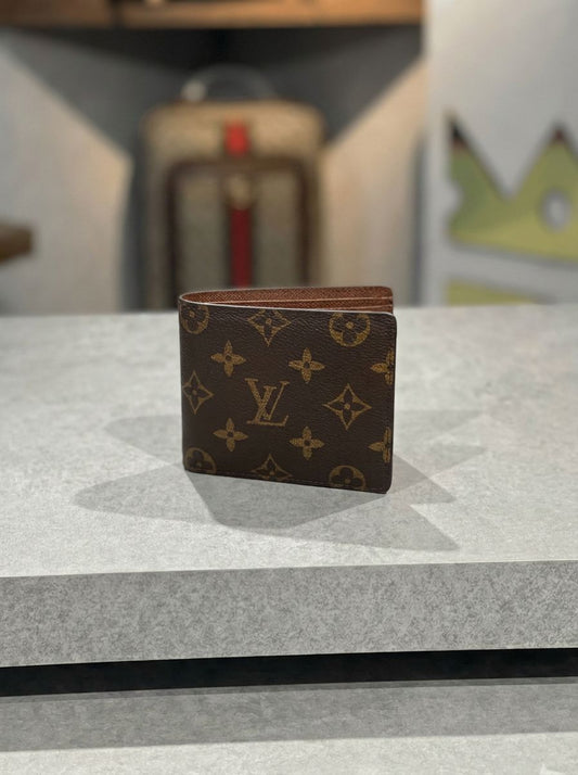 BILLETERA LV