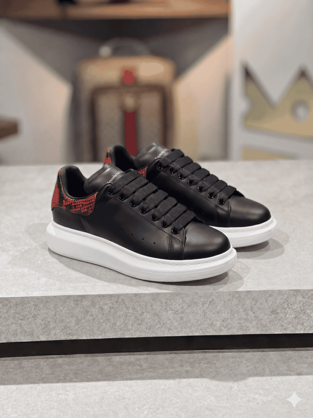 ZAPATO MCQ