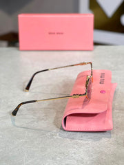 Gafas Miu Miu ovalada lila
