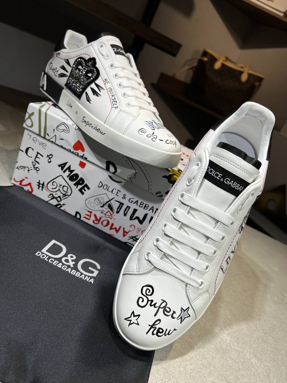 ZAPATO DG CORONA