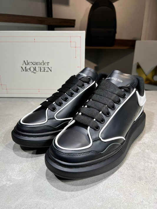 MQN SHOE DETAIL