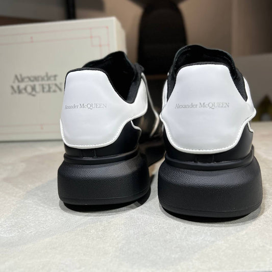 MQN SHOE DETAIL